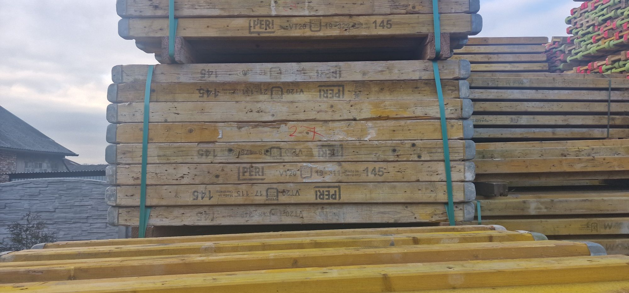Dzwigary peri okute 145 doki szalunki stropowe