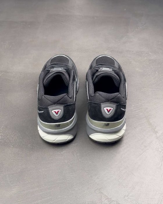 Кросівки New Balance 990 V5 BLACK & SILVER W990BK5