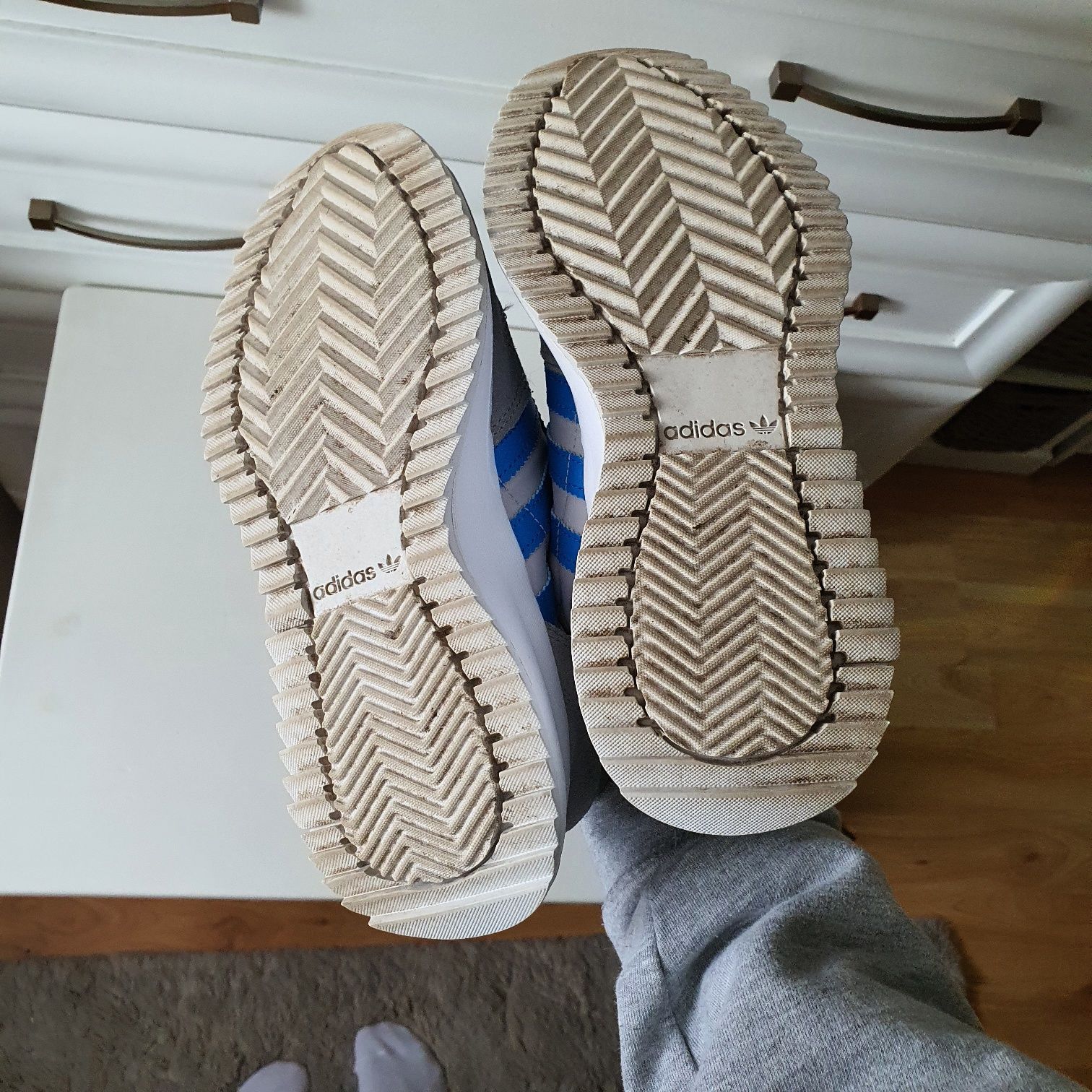 Sneakersy Adidas Retropy F2 J GX9233 Szary
