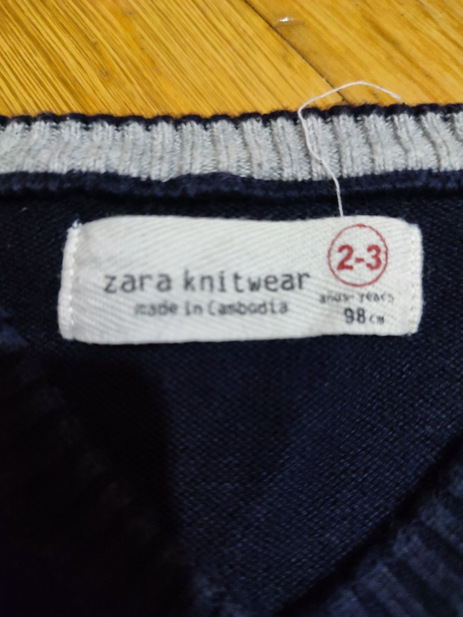 Sweterek zara 98 cm