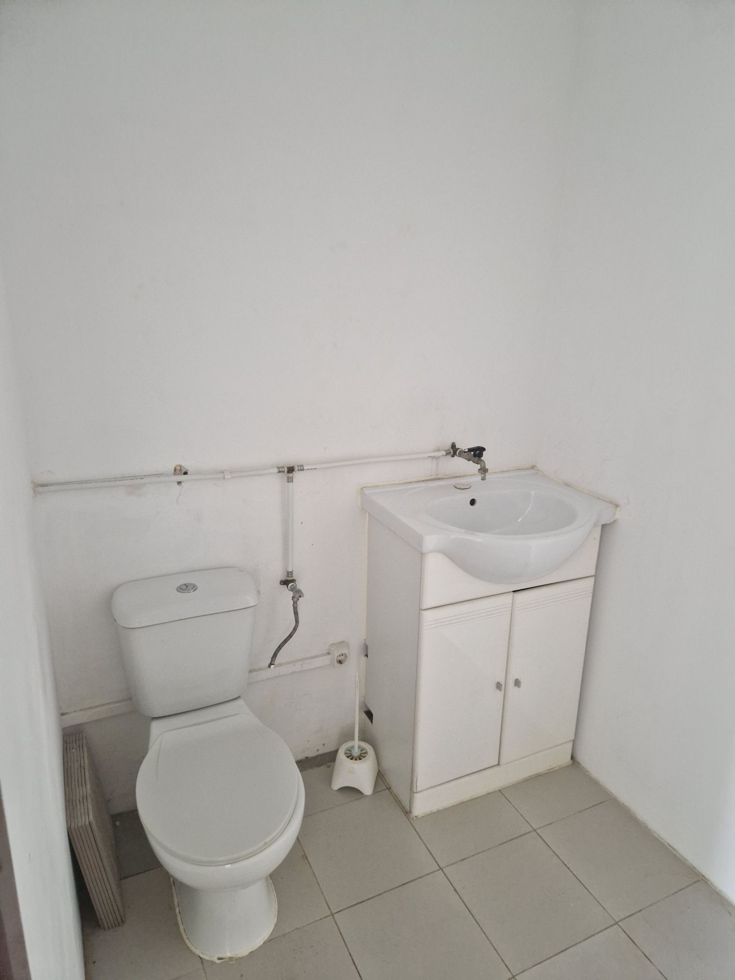 Espaço com 20 metros quadrados, junto ao centro comercial  girassolum