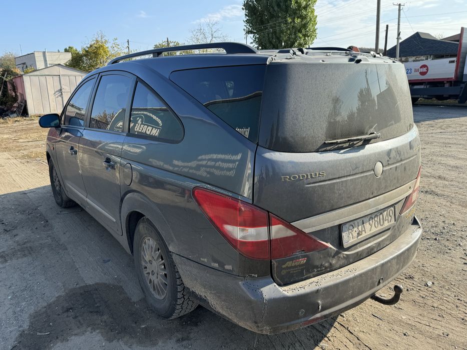 Читайте описание Ssangyong rodius 2.7 дизель автомат полный привод