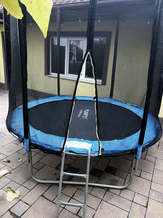 Батут 3 м б/у в гарному стані