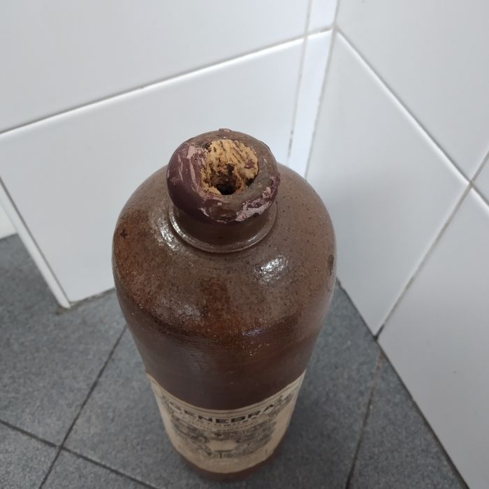 Garrafa licor de barro antiga
