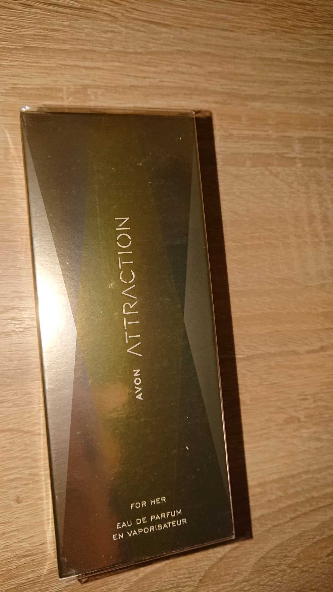 Perfum Attraction 50 ml dla niej Avon damski