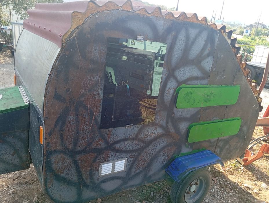 Reboque minicaravana de 300 kg