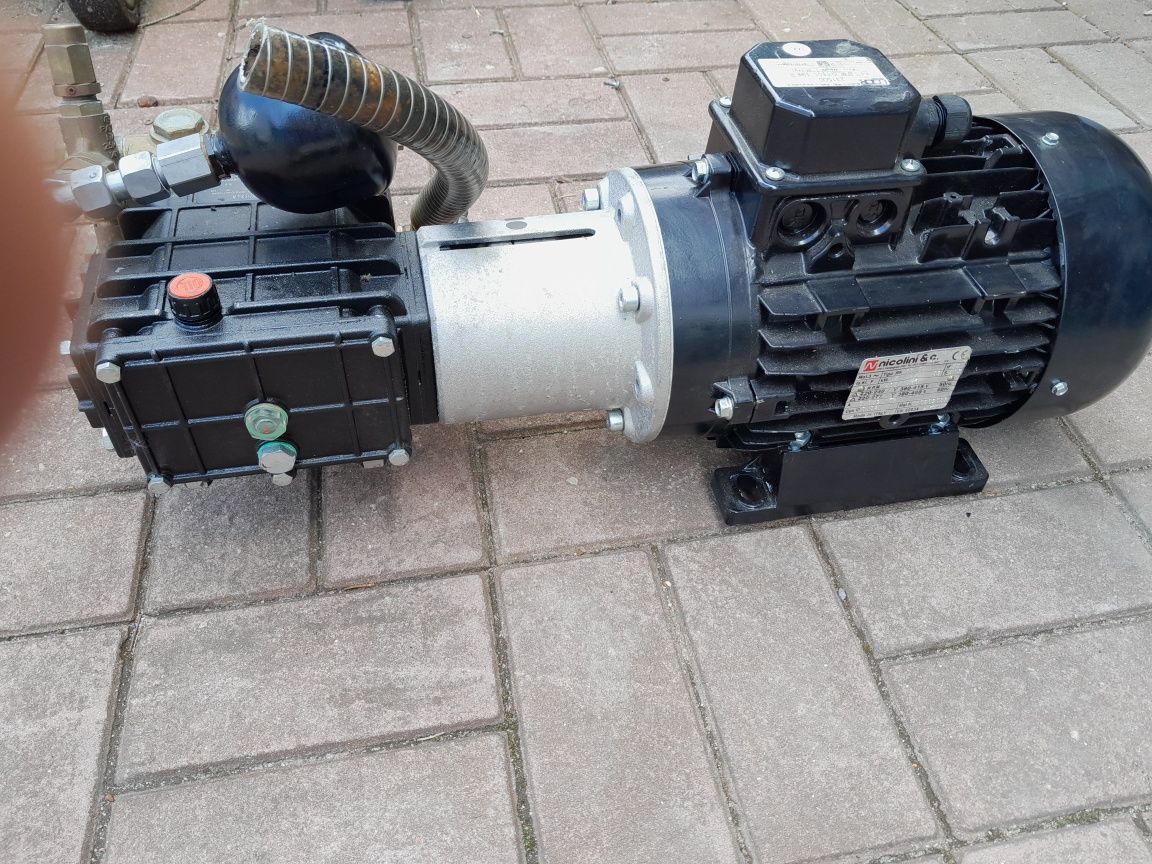 Pompa wodna ciśnieniowa 4kw produkcja włoska