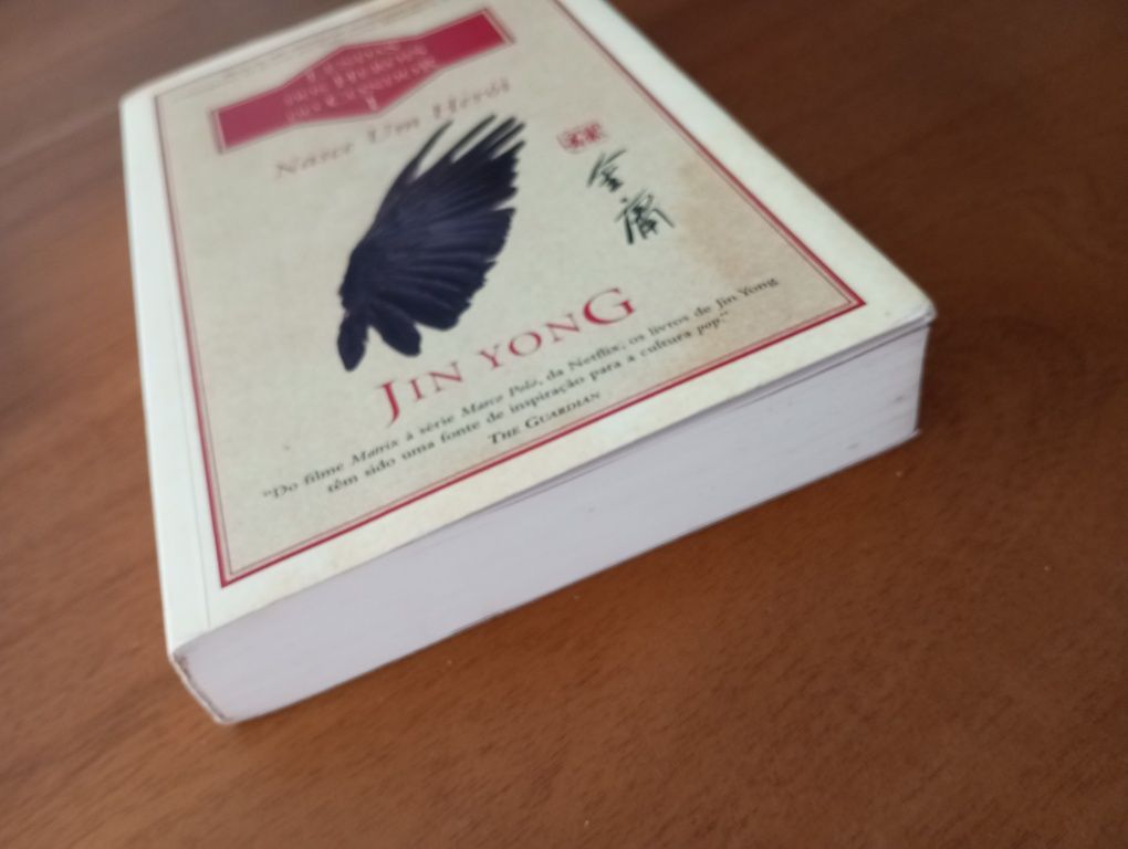 Nasce um Herói de Jin Yong