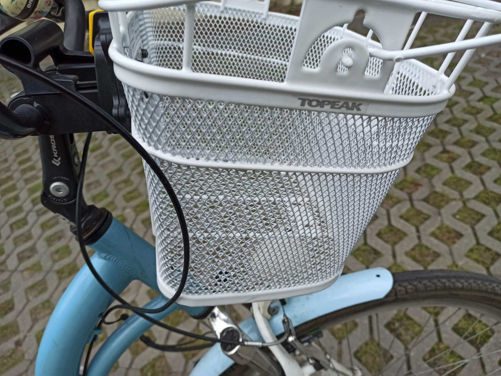 Błękitny rower miejski Network z super wyposażeniem