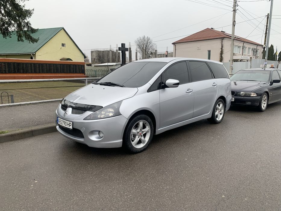 Продам авто Мітсубісі Грандіс