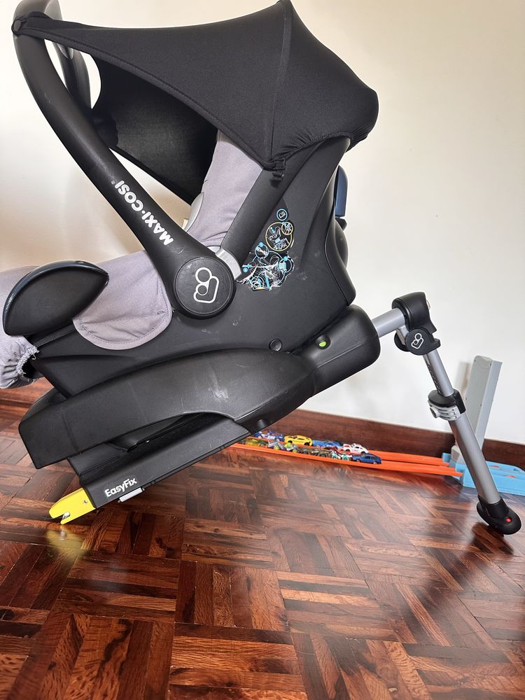 Babycoque Maxi Cosi com suporte isofix
