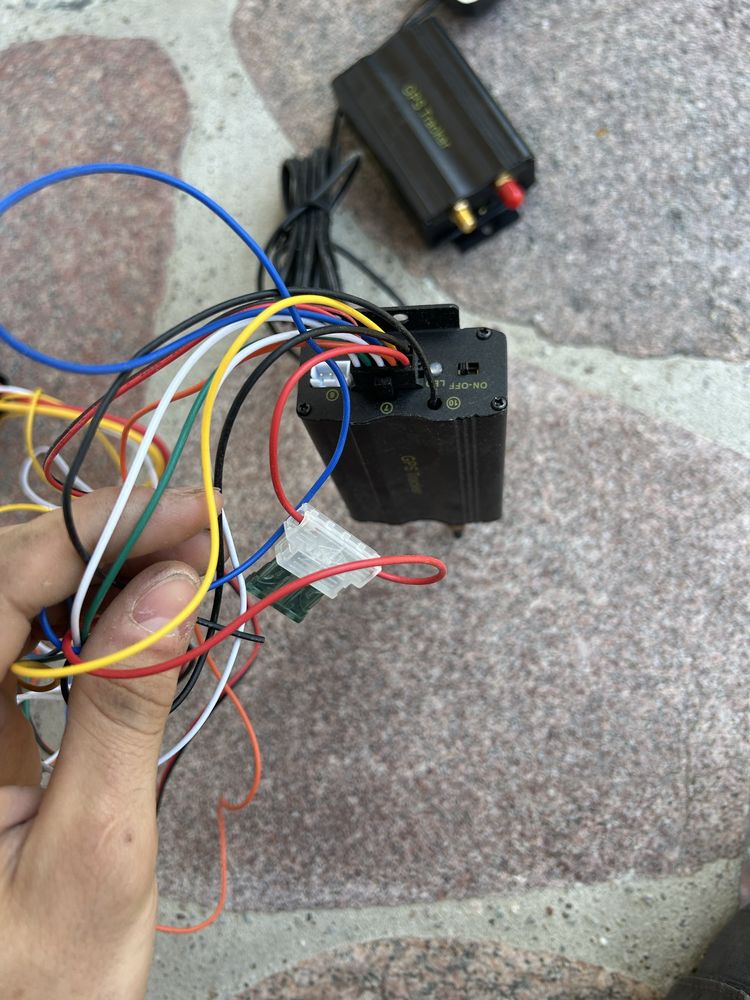 Lokalizator GSM tracker do auta