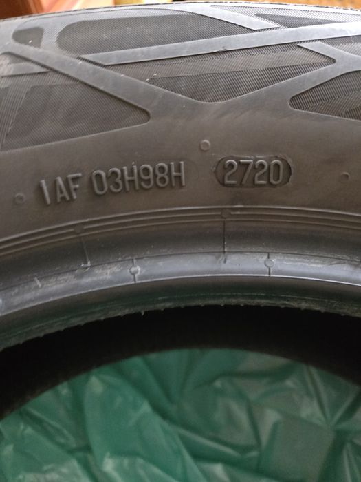 Continental Ecocontact 6 215/60 R17 komplet.