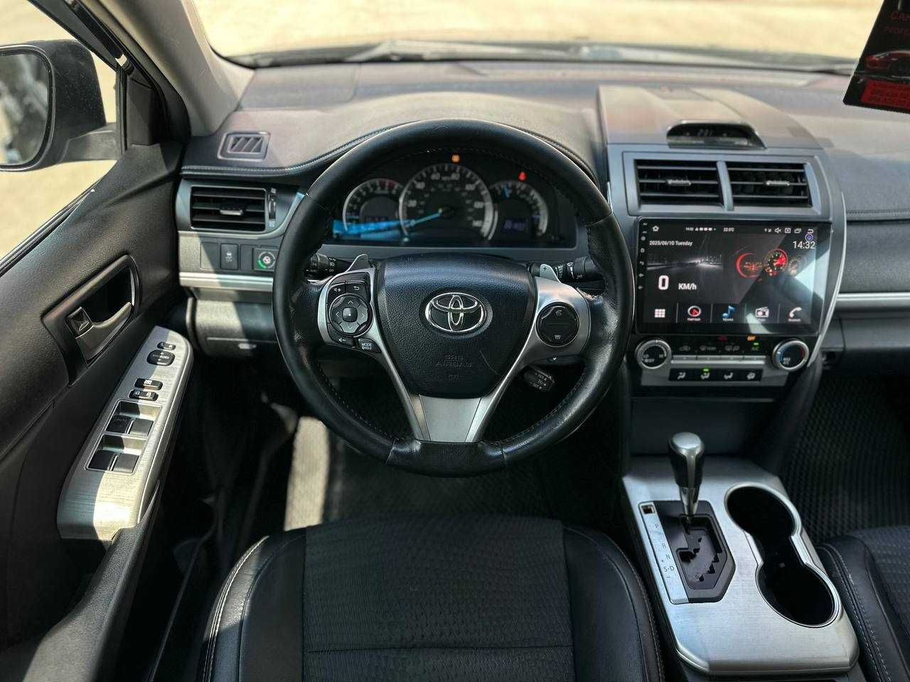 Toyota Camry 2013  (Розстрочка / Лізинг)