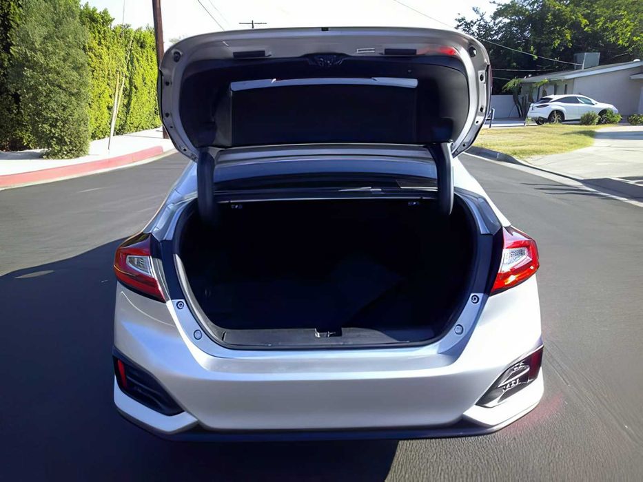 Honda Clarity      2018