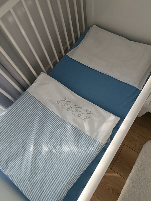 Pościel niemowlęca prześcieradło 2 zasłony kocyk