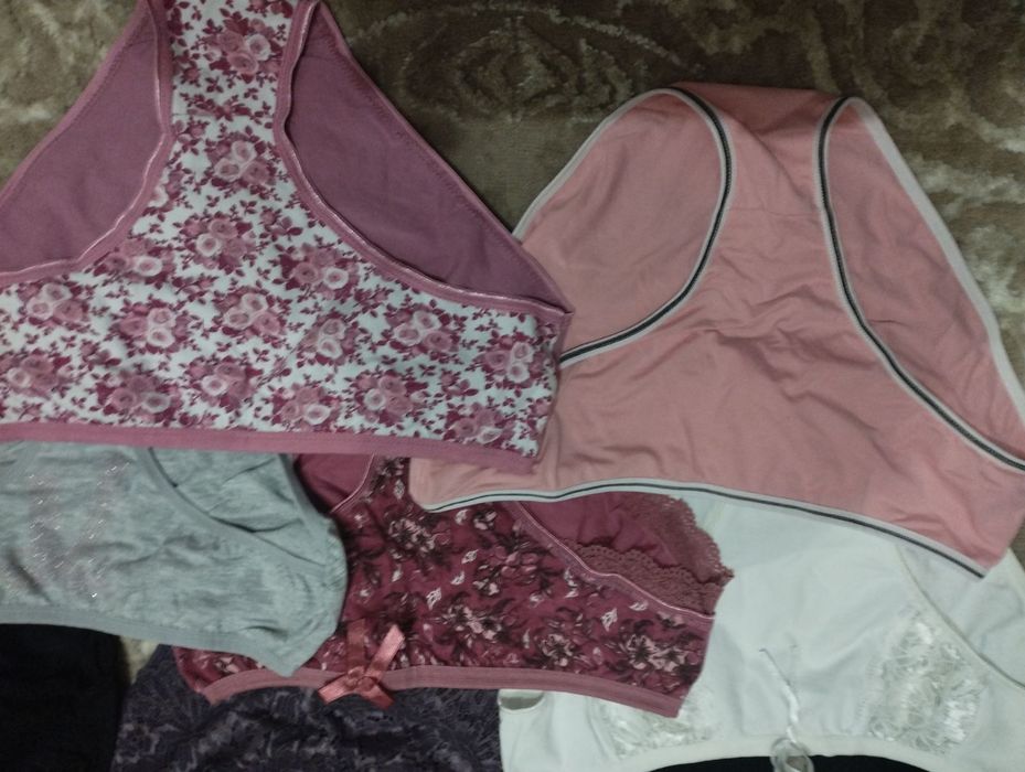 14 штук трусів за 300 грн, 1 шт - 35 грн, 48-50 розмір