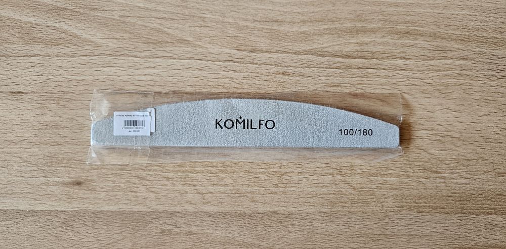 Nowy  dwustronny pilnik do paznokci Komilfo