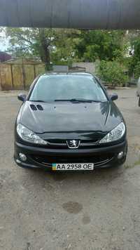 Продам Peugeot 206