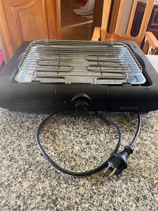 Vendo grelha ( churrasqueira elétrica)