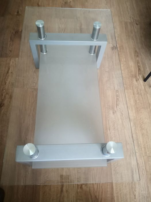 Ława szklana idealna do salonu