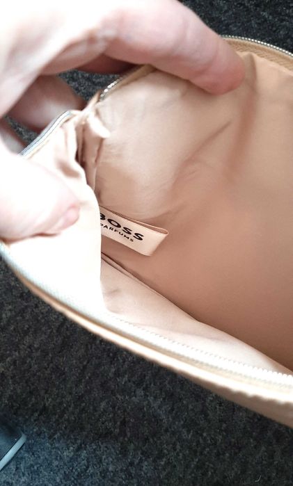 nowa kosmetyczka Hugo Boss