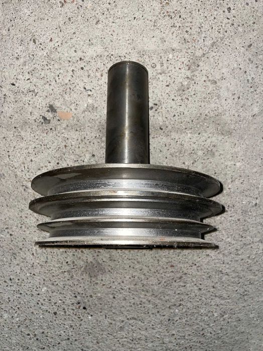 Tuleja z kołem pasowym Bizon Rekord