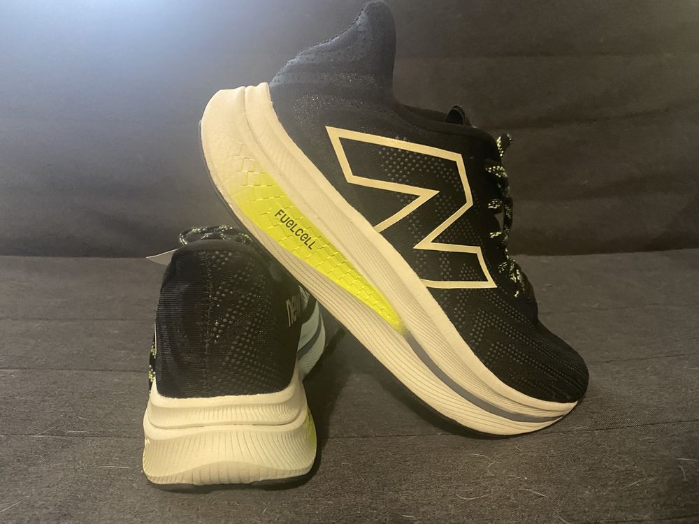 Кроссовки NewBalance Fuelcell 45р 11US