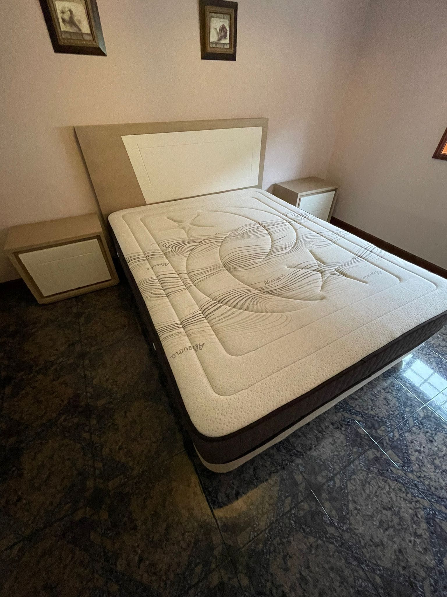 Vendo mobilia de quarto de casal