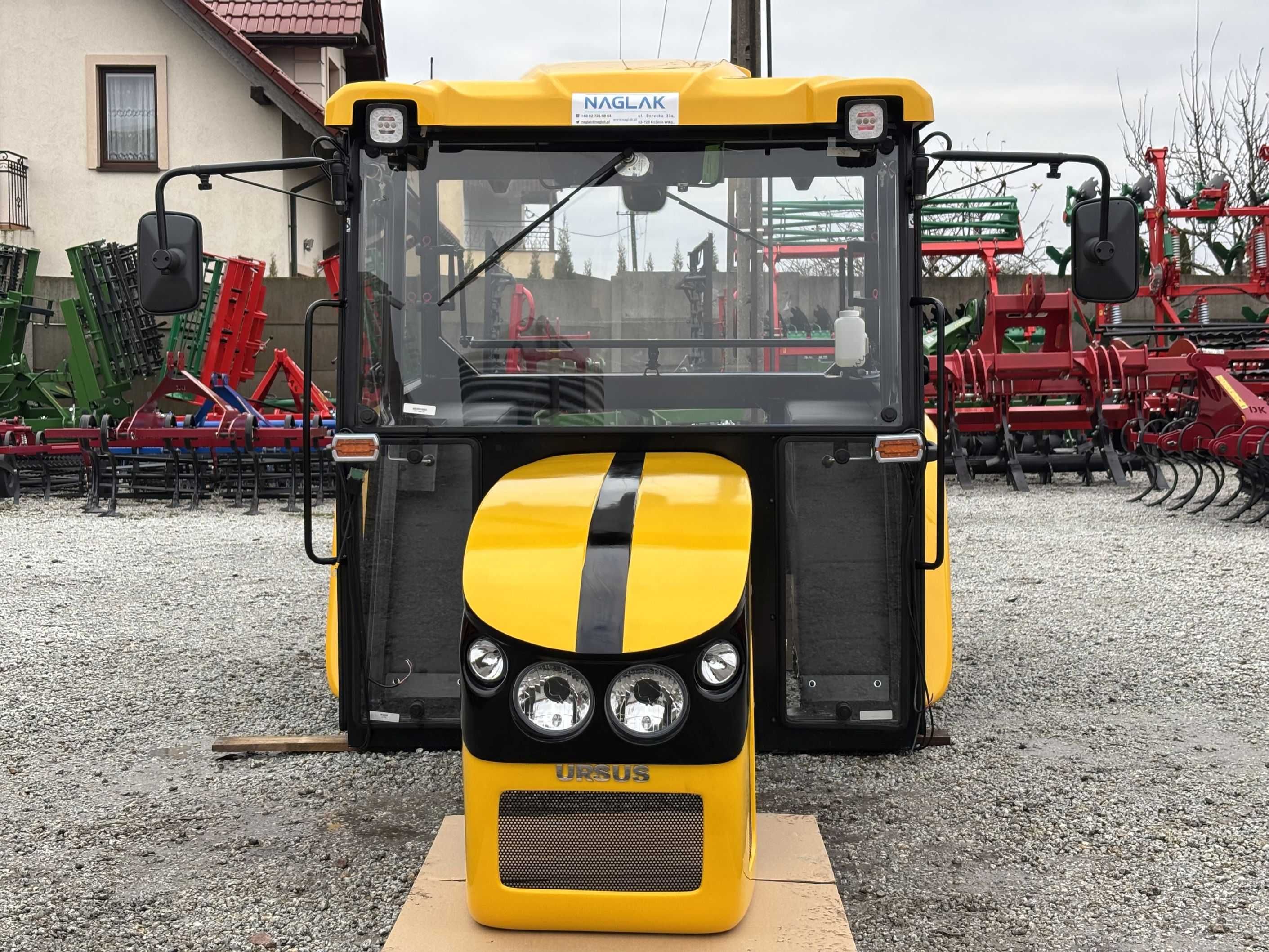 Kabina C-360 z błotnikami BTW X 2023 Naglak maska 04 kolor żółty