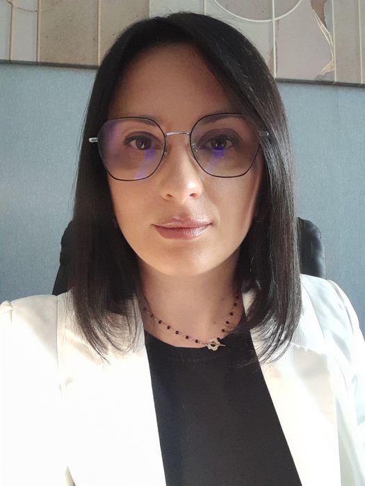 Адвокат, правничі послуги