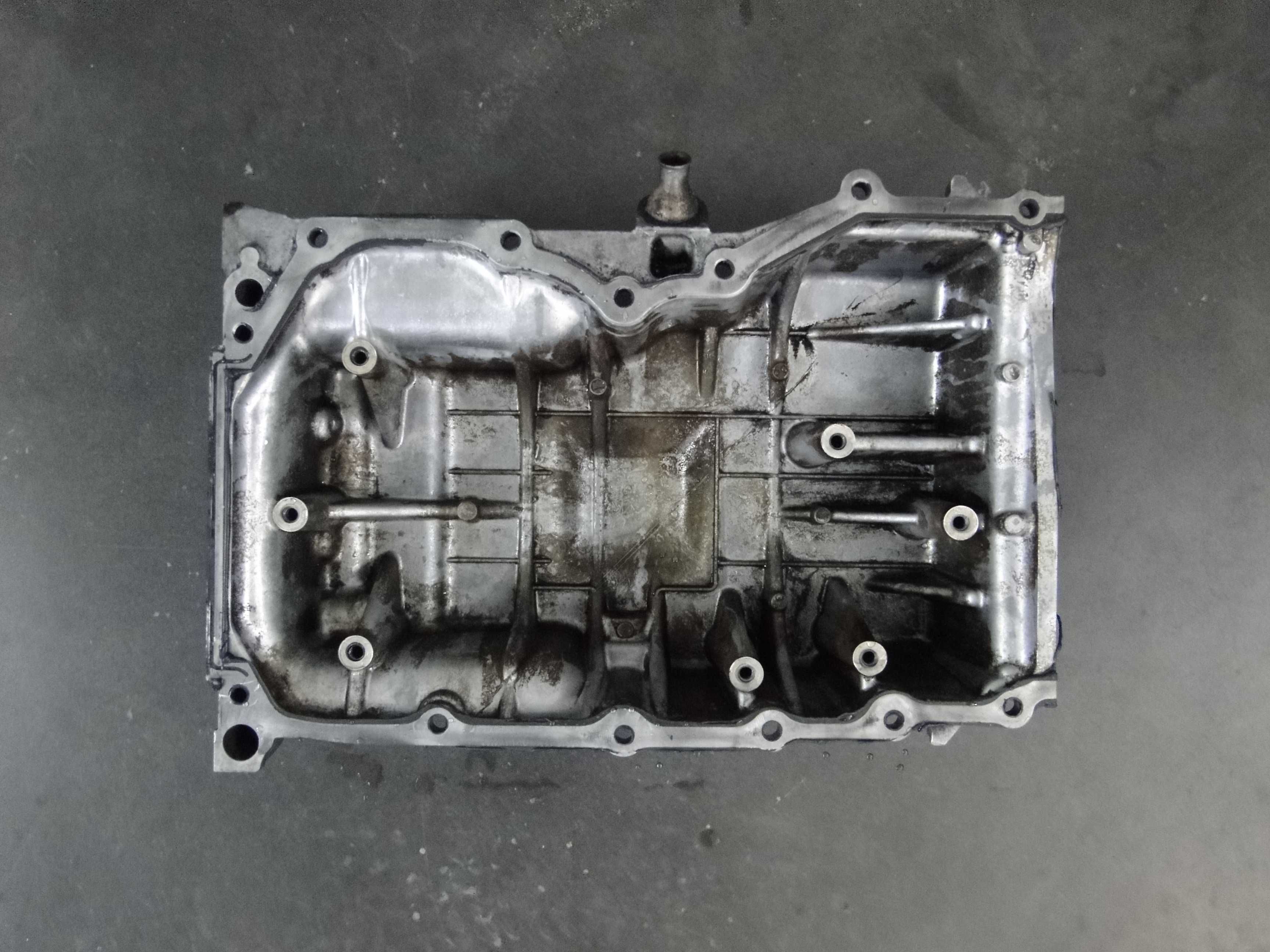 Піддон поддон Mazda CX-7 CX7 2.3 turbo 06-12р. L3K910400D,L3K910401