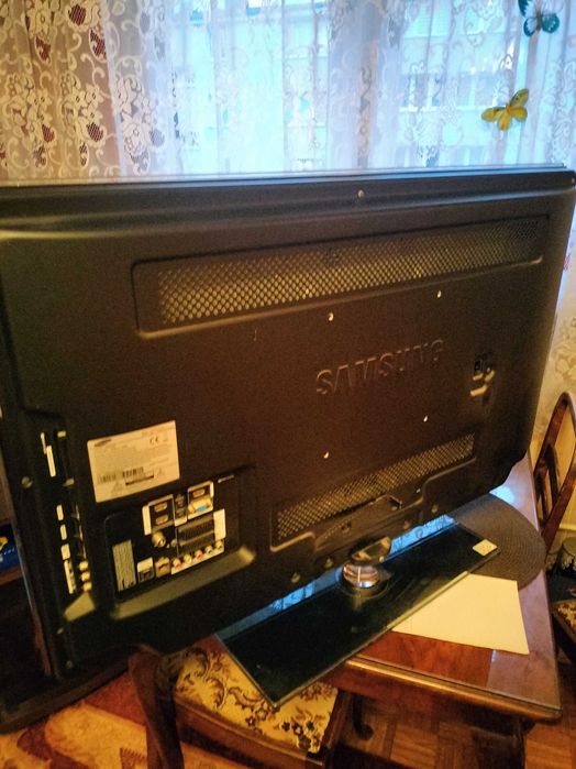 Sprzedam kanapę, 2 fotele i telewizor