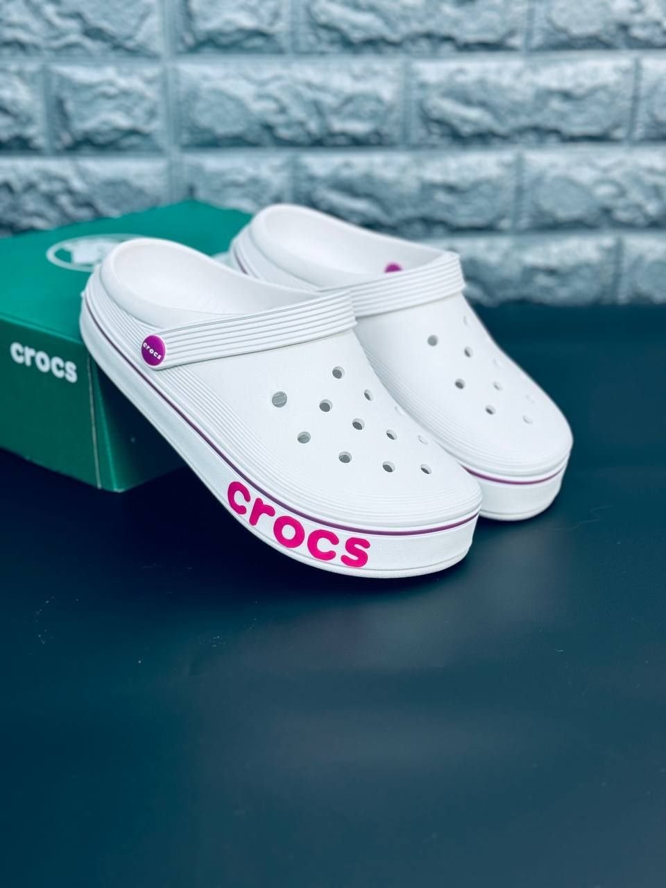 Женские шлепанцы крокс белые тапочки crocs