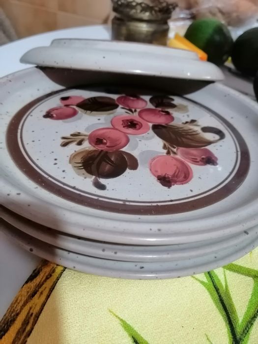 Loiça em barro pintado
