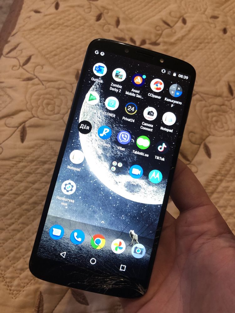 Продам Motorola e5 plus