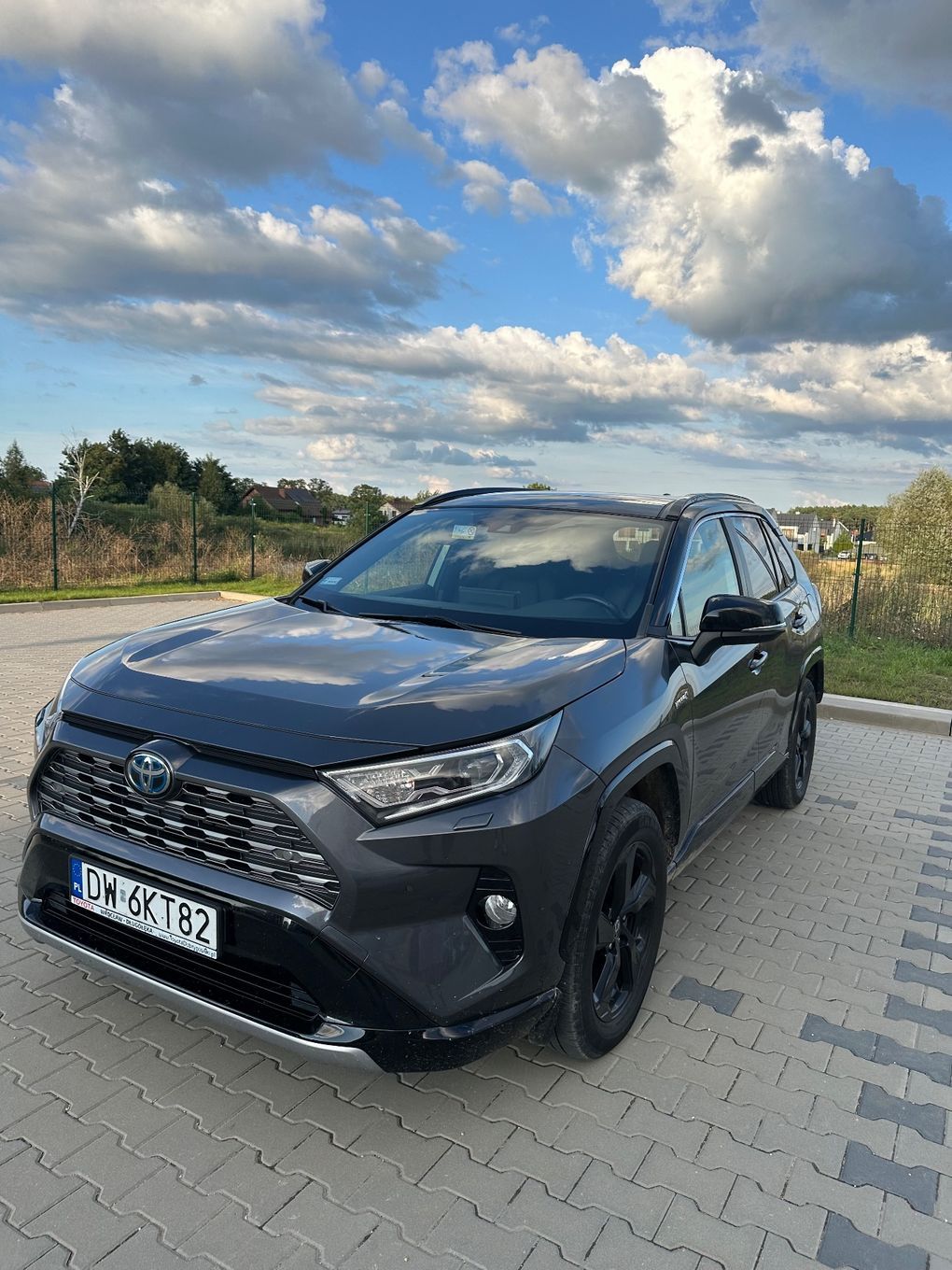 Toyota RAV4 Toyota RAV4 Hybrid z 2020 roku. Selection 4x2 FV 23%