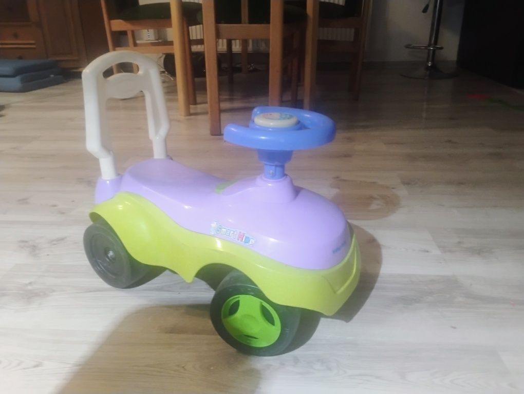 Sprzedam jeździk, pchacz dla dziecka do 2 lat