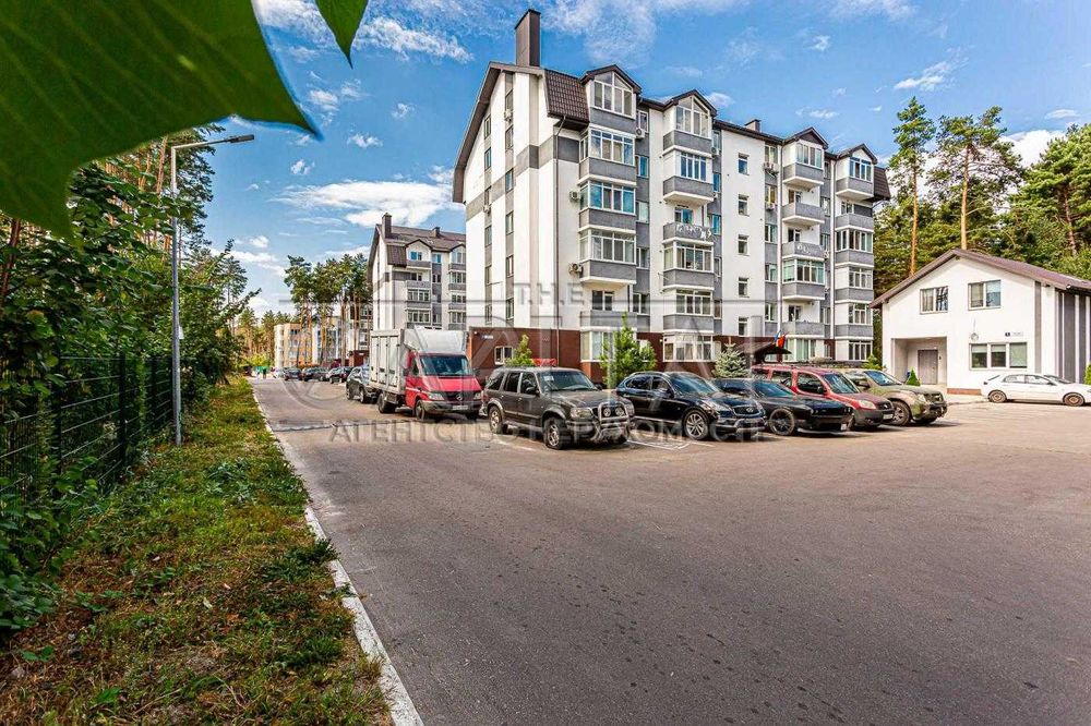 Оренда Перша здача 3к Квартира Київ, Дарницький вул. Харченко Євгенія