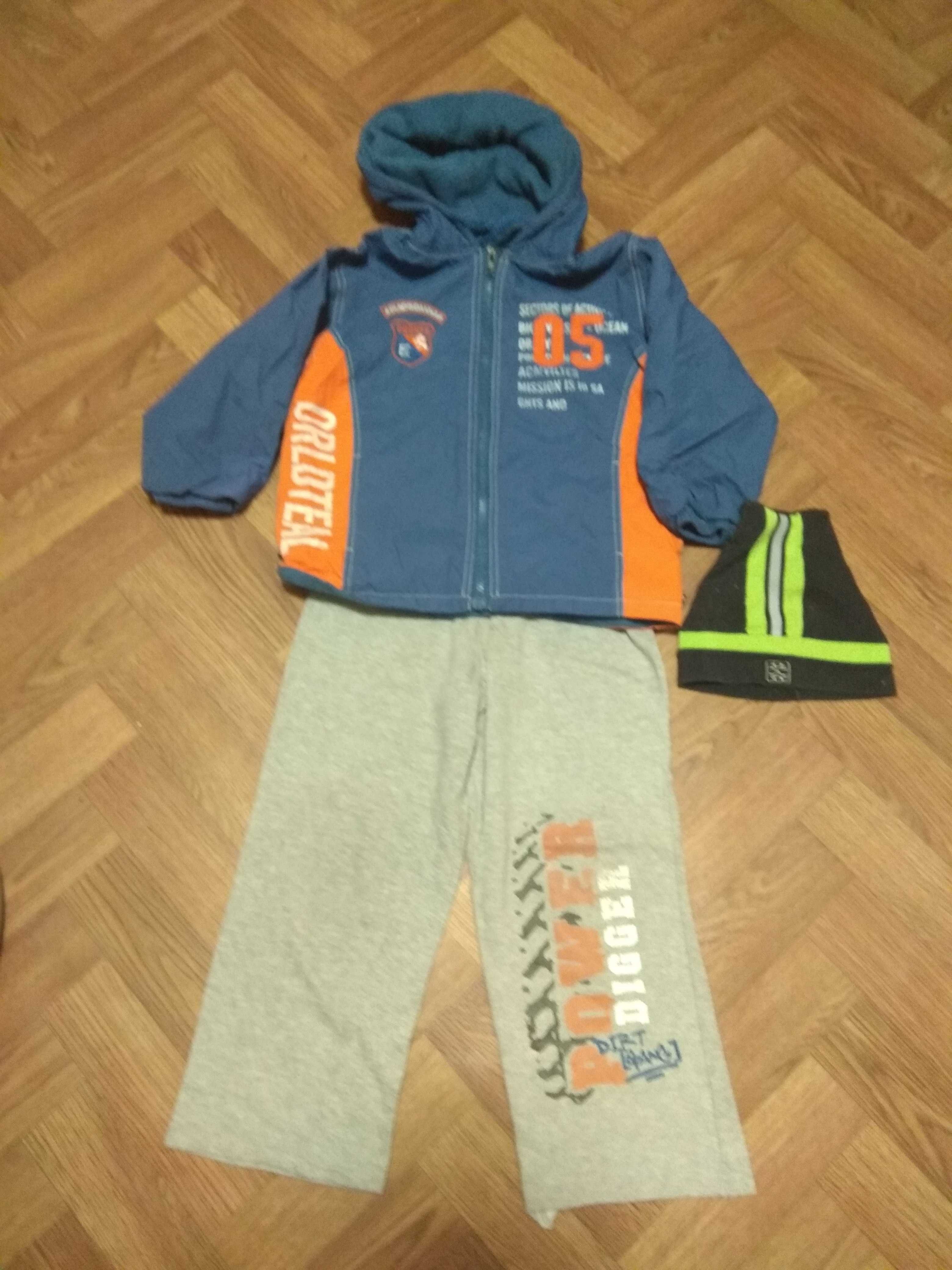 Продам новые  ползунки, кофточки,  слюнявчики х/б на мальчика