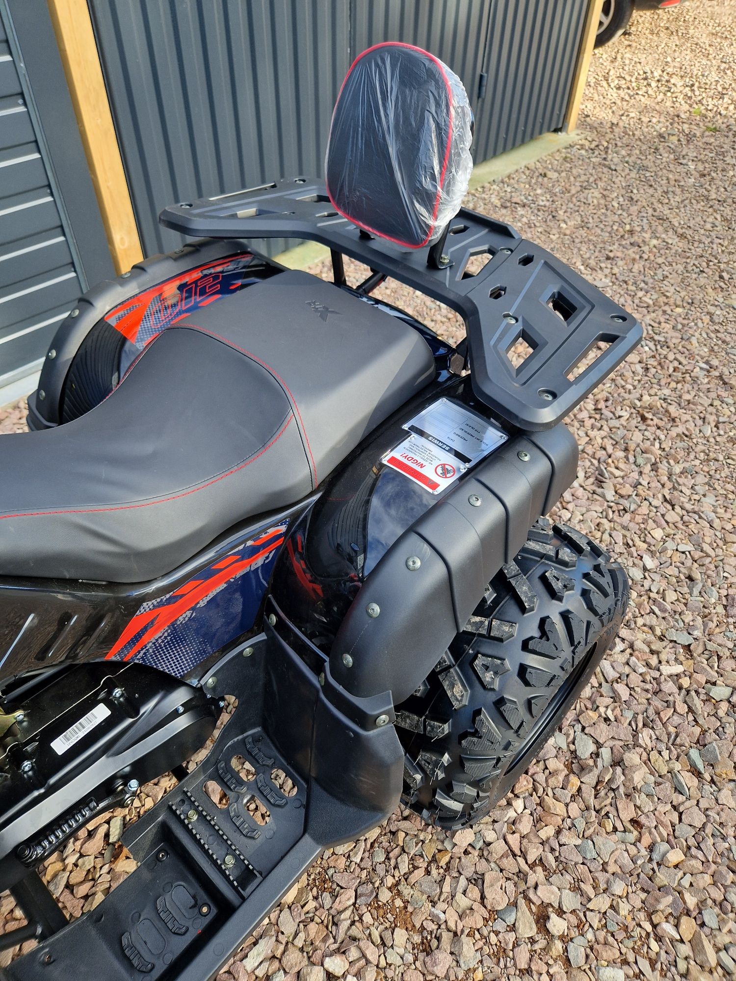 quad 250 XTR hummer automat