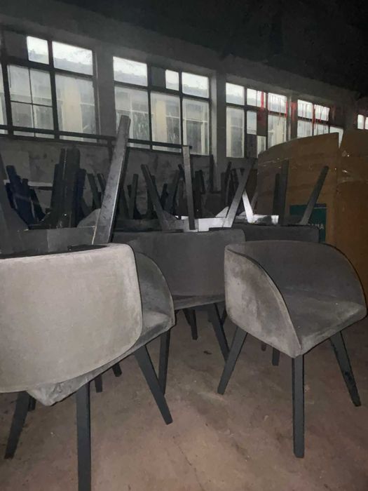 CADEIRA BAR - Mobília com conforto extra (Apenas 10 disponíveis)