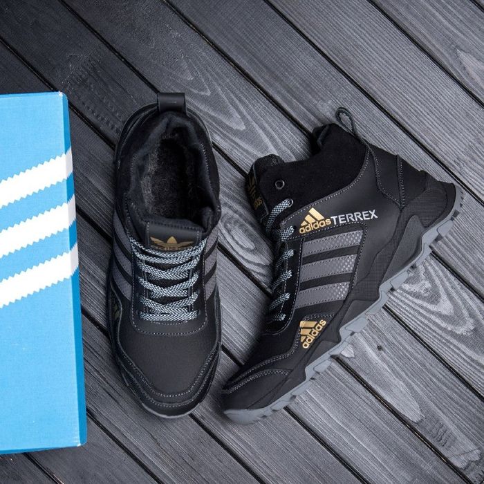 Зимові кросівки чоловічі шкіряні на хутрі Adidas terrex 40-45р