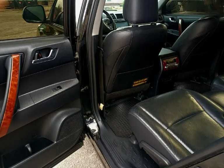 Toyota Highlander 3.5 V6 4WD • 7 мест • Япония • ГБО • 2011