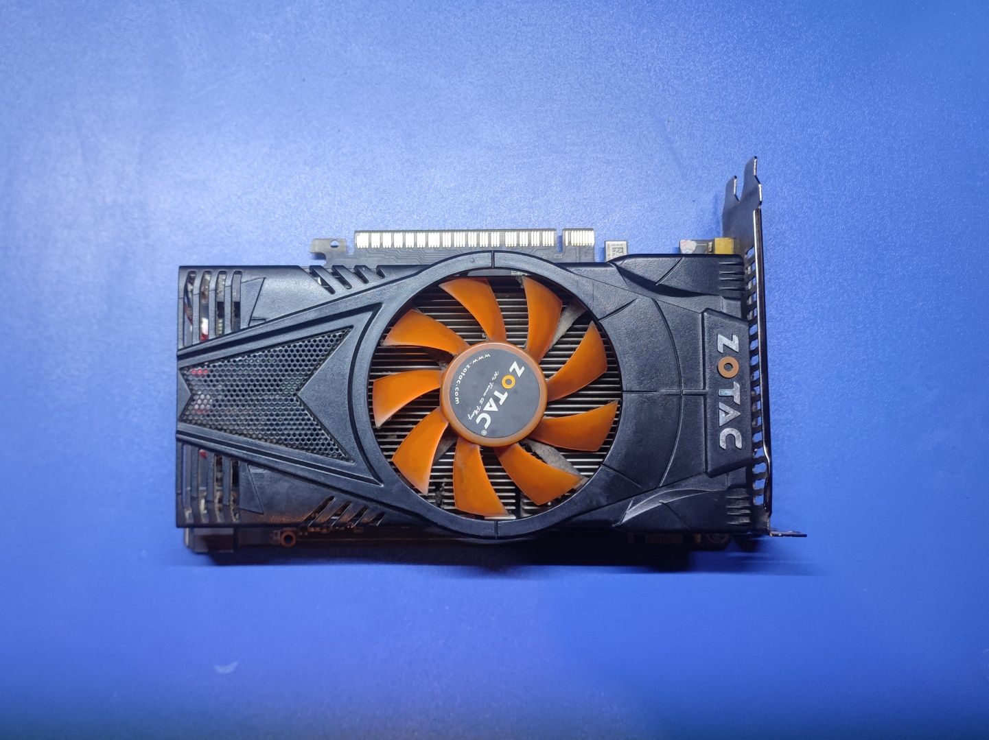 Видеокарта GeForce GTX 550 Ti 1024MB GDDR5