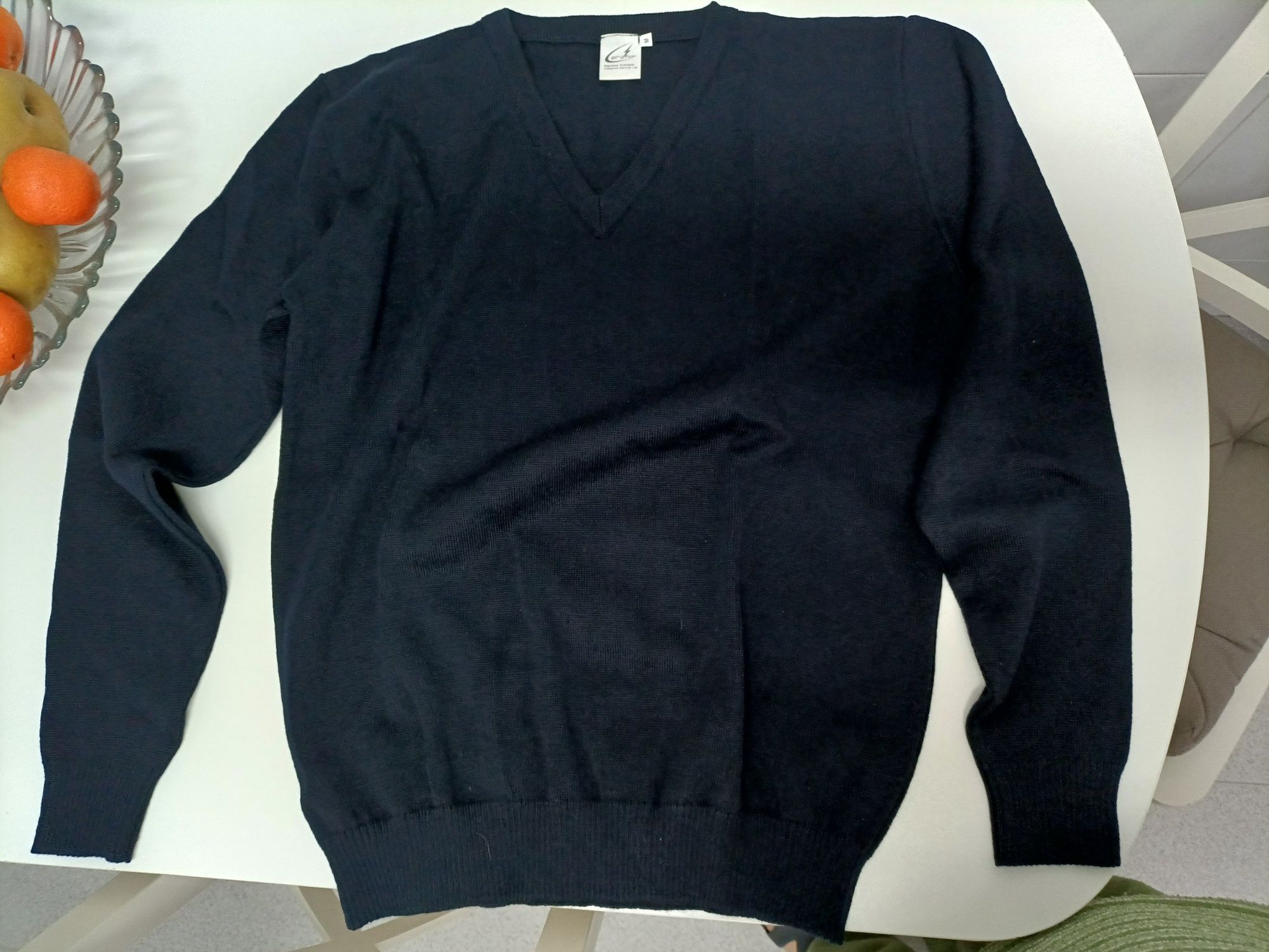 Pullover azul escuro novo