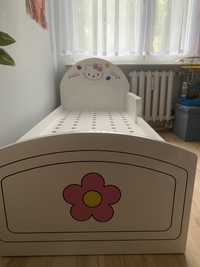 Łóżko dla dziewczynki z hello Kitty