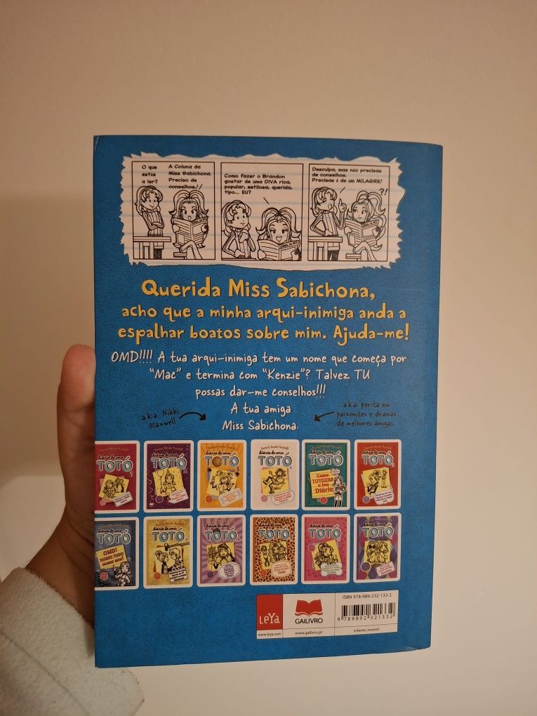 Livro "Diário de uma totó" 5
