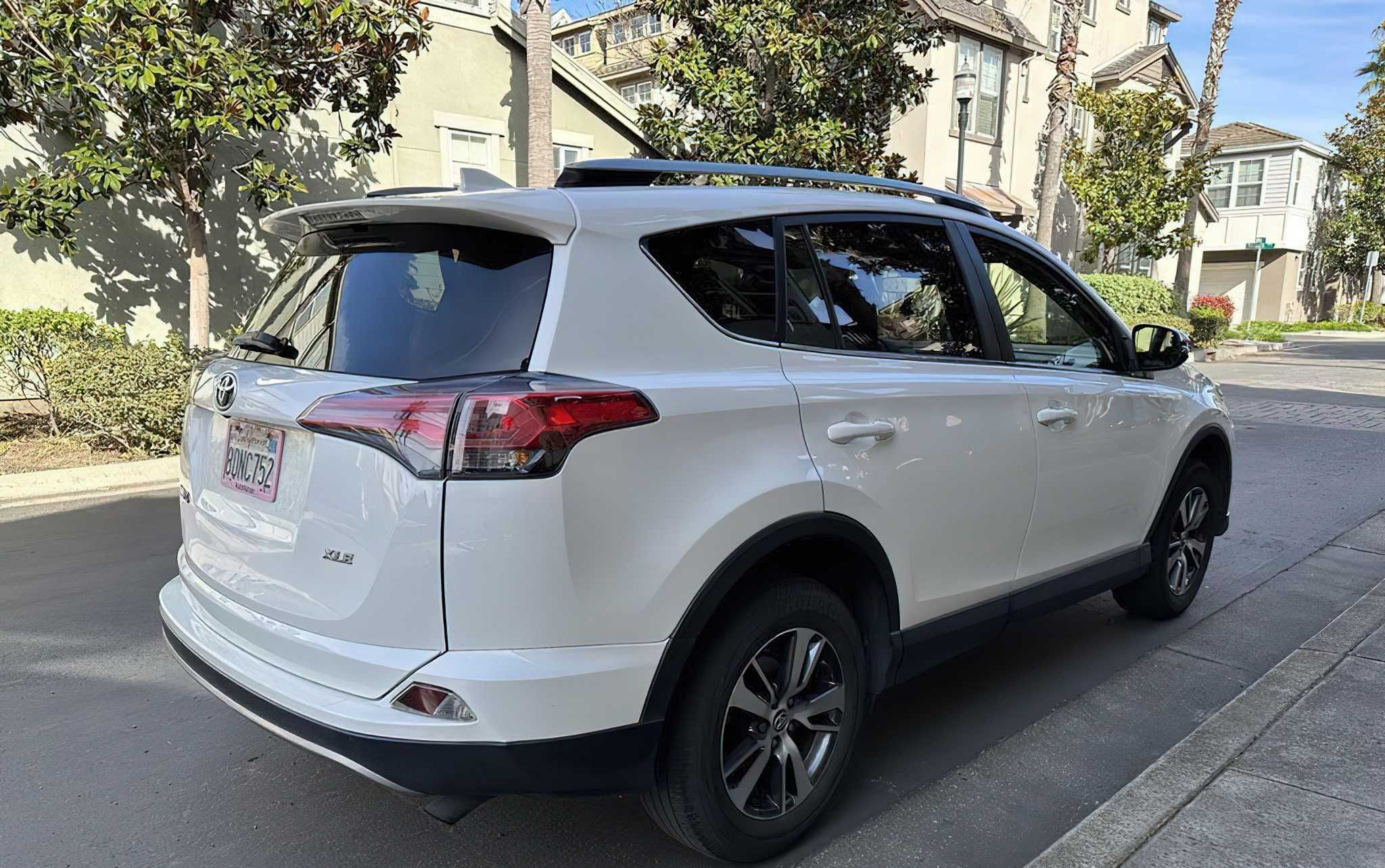 Toyota RAV4 2018  XLE