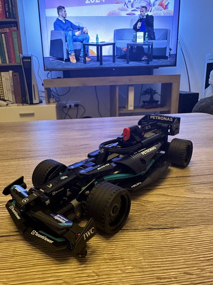 Lego mercedes amg 42165